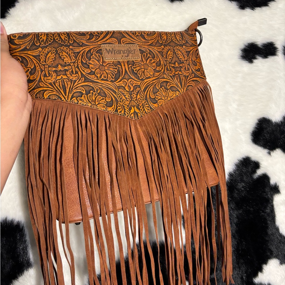 Wrangler Tan Floral Fringe Bag - Picture 6 of 6